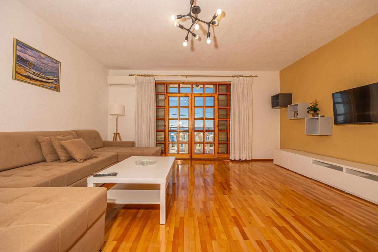Apartments Francoise Цриквеница Экстерьер фото