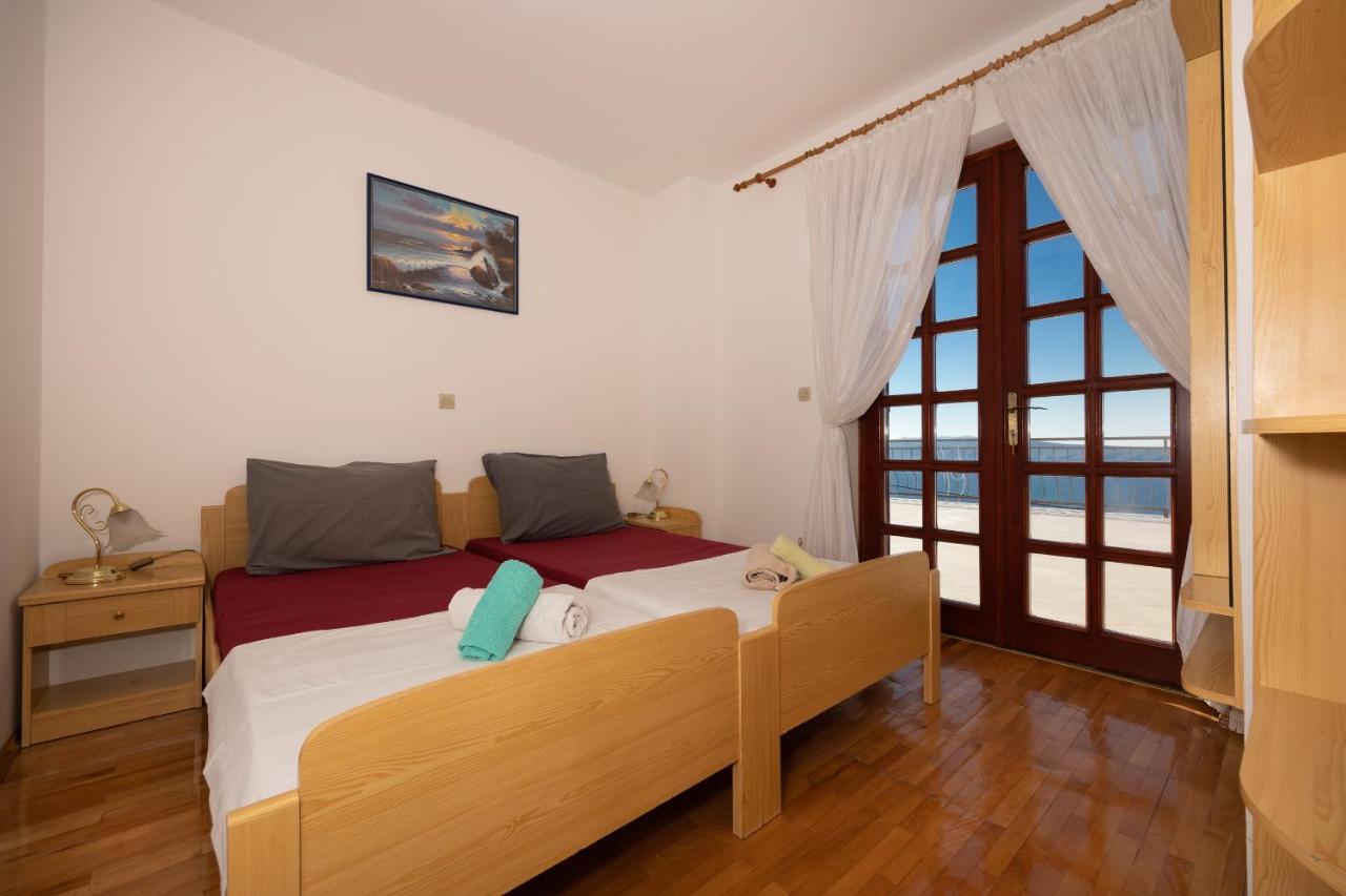 Apartments Francoise Цриквеница Экстерьер фото