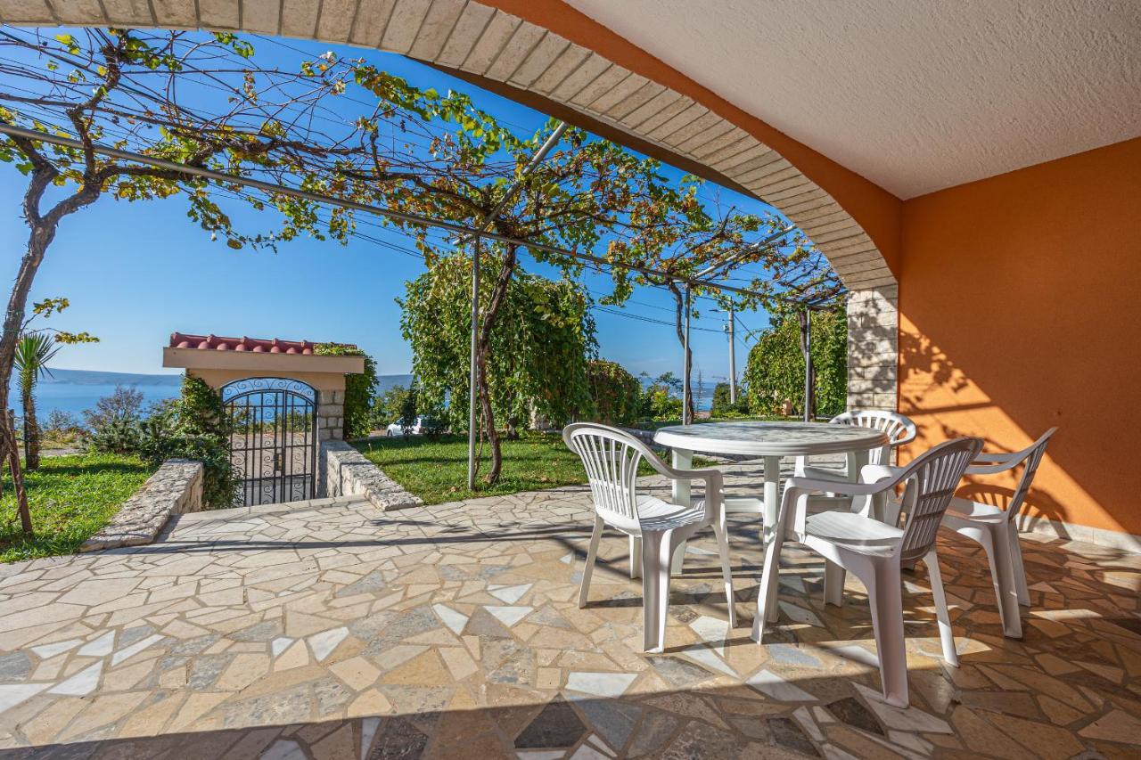 Apartments Francoise Цриквеница Экстерьер фото