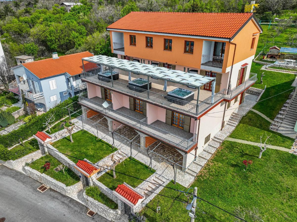 Apartments Francoise Цриквеница Экстерьер фото